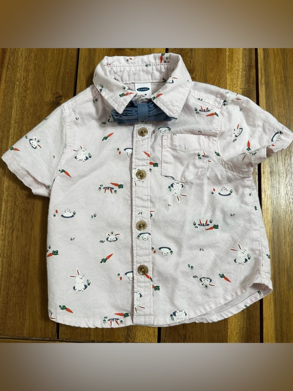 Old Navy Light Pink Bunny Button-Down Shirt with Blue Bow size 3-6 months